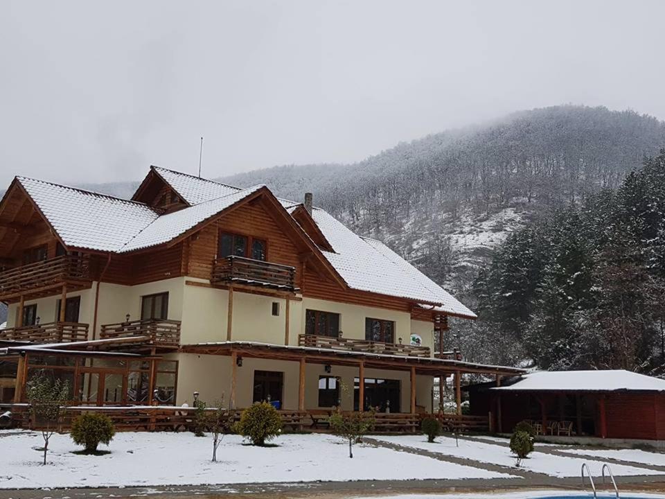 Pensiunea Casiana Ciulpăz Exteriér fotografie