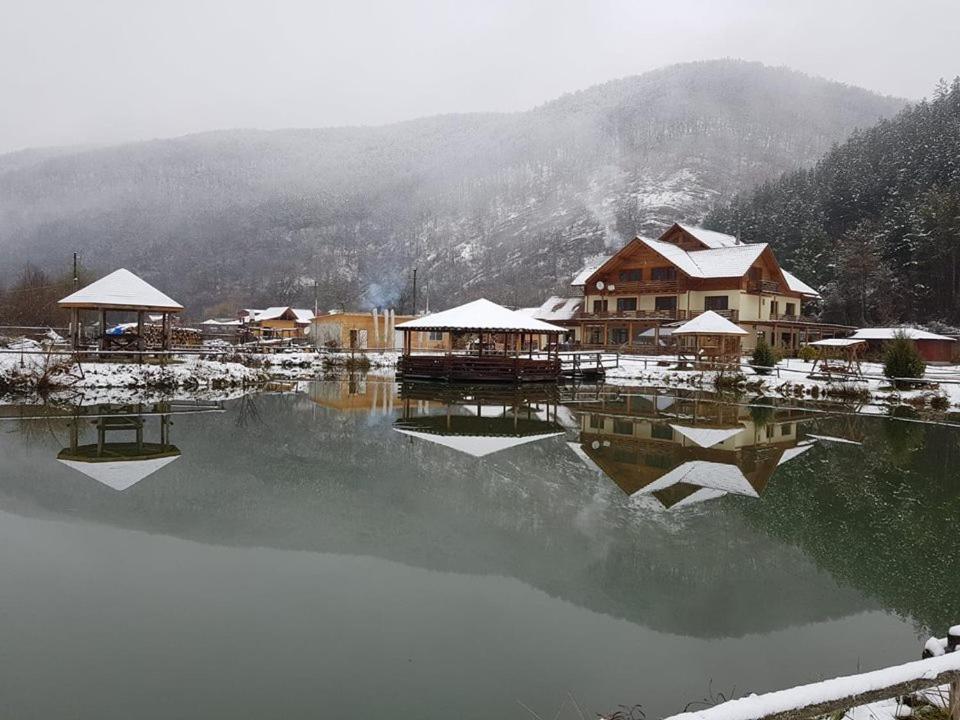 Pensiunea Casiana Ciulpăz Exteriér fotografie